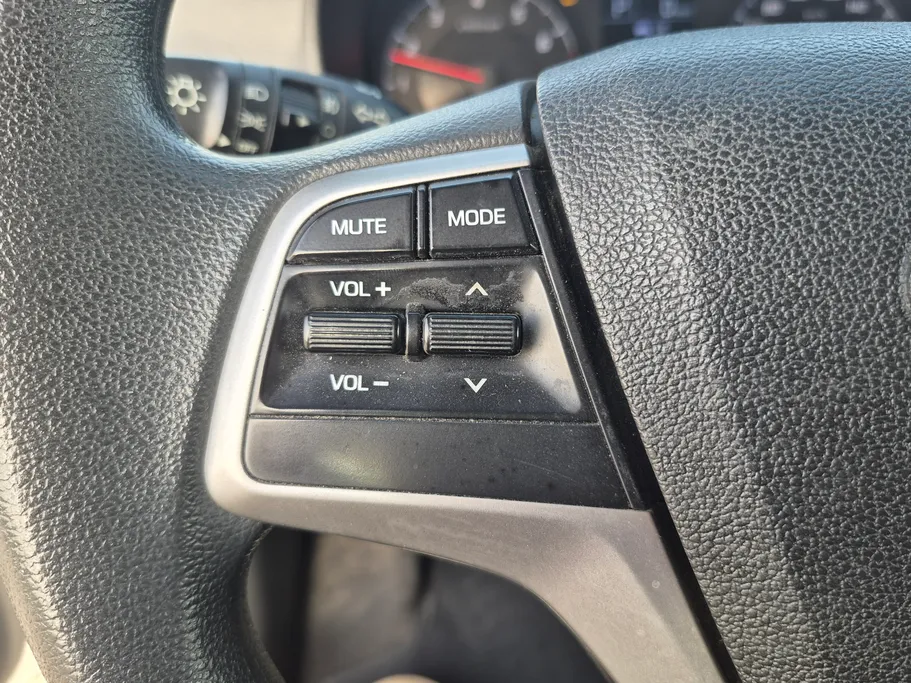 هيونداي اكسنت سمارت 2023 