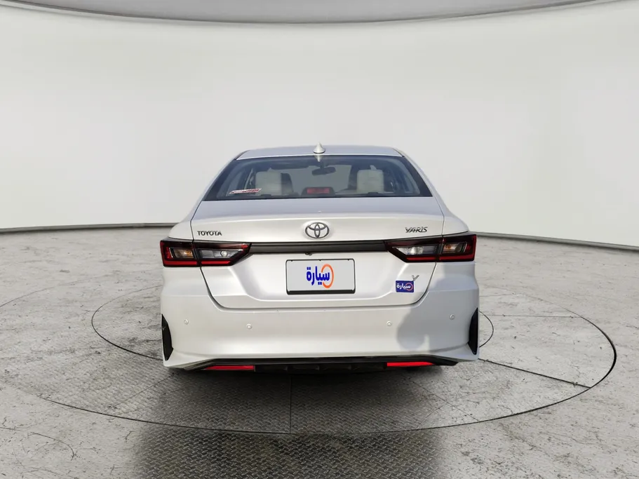 2023 Toyota Yaris  Y 