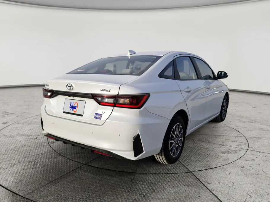 2023 Toyota Yaris  Y 