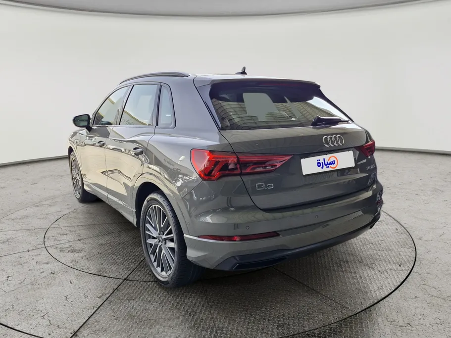 2023 Audi Q3 35 TFSl 