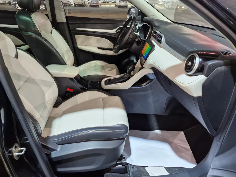 ام جي ZS LUX 2023 