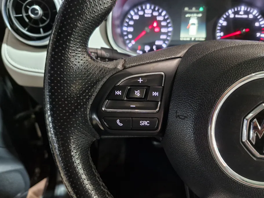 ام جي ZS LUX 2023 