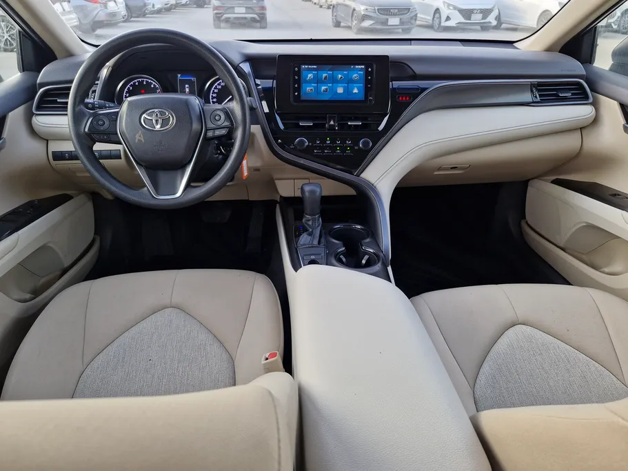 2024 Toyota Camry  LE 