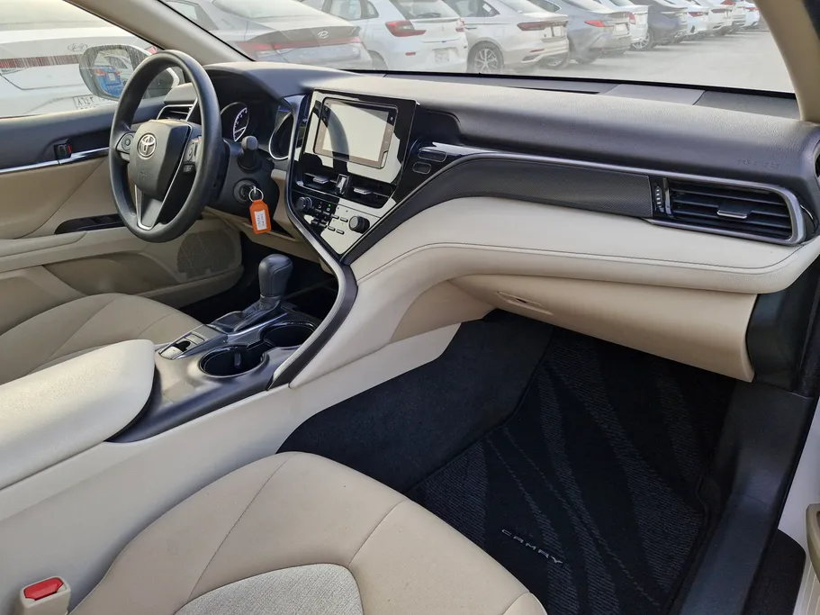 2024 Toyota Camry  LE 