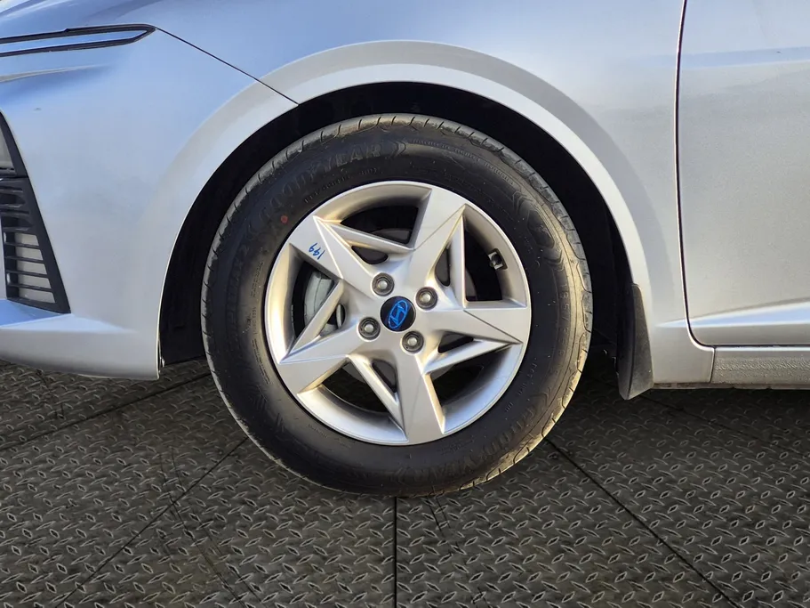 2024 Hyundai Accent Fleet 