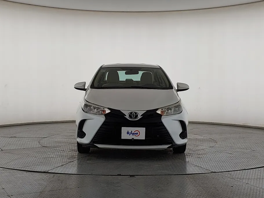 2022 Toyota Yaris  Y 