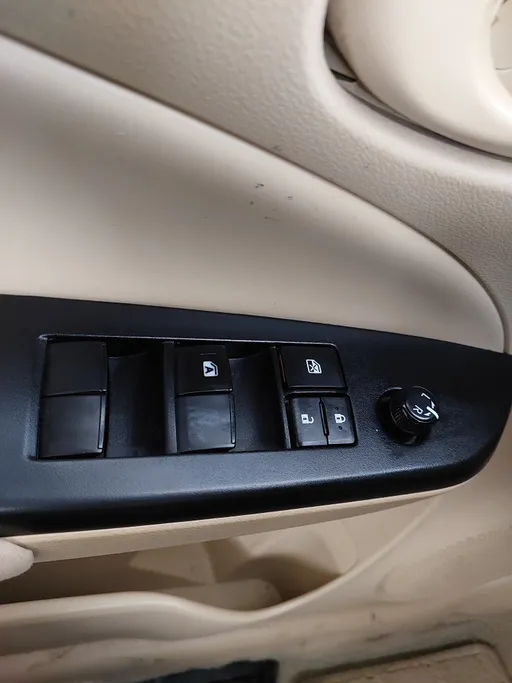 2022 Toyota Yaris  Y 