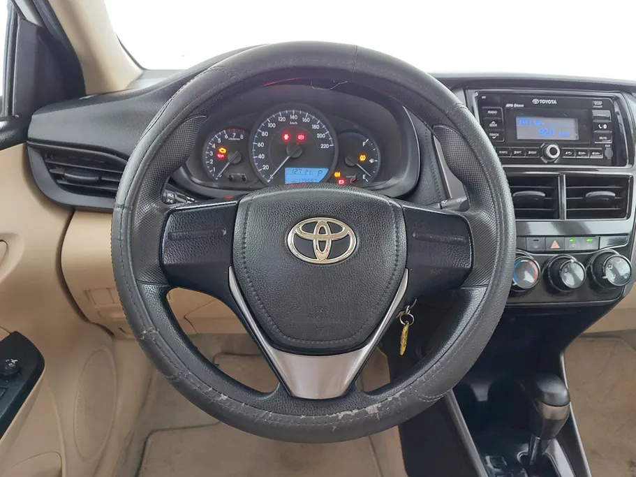 2022 Toyota Yaris  Y 