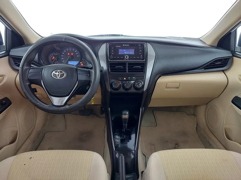 2022 Toyota Yaris  Y 