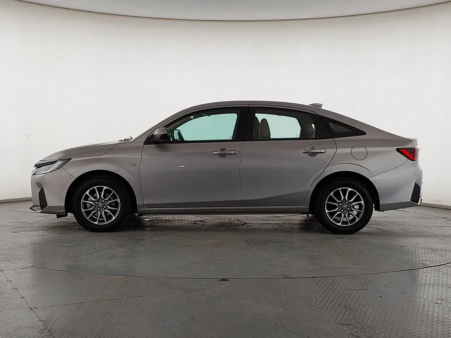 تويوتا يارس Y 2023 