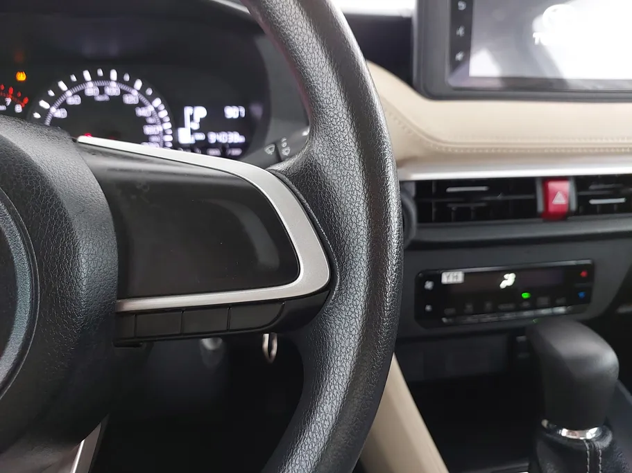 تويوتا يارس Y 2023 