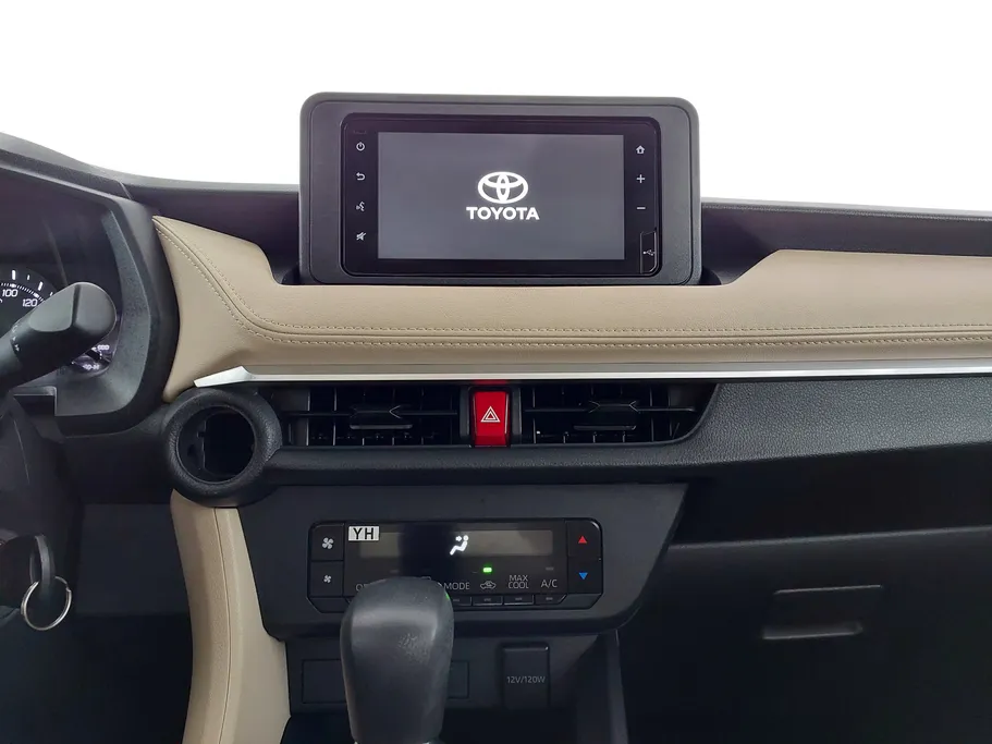 تويوتا يارس Y 2023 