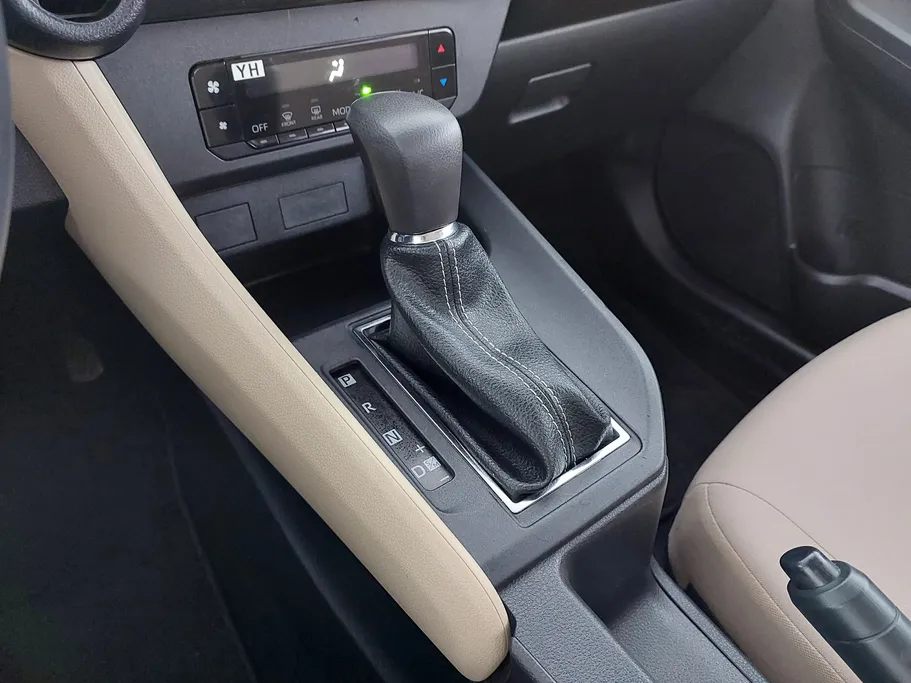 تويوتا يارس Y 2023 