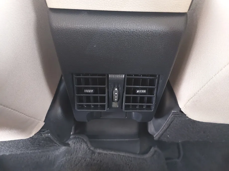 تويوتا يارس Y 2023 