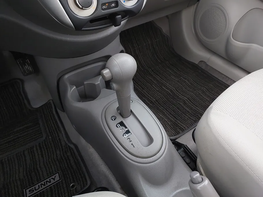 2022 Nissan Sunny Classic 