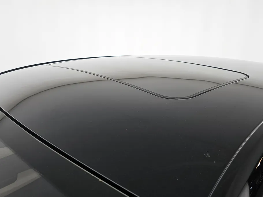 ام جي 5 LUX 2023 