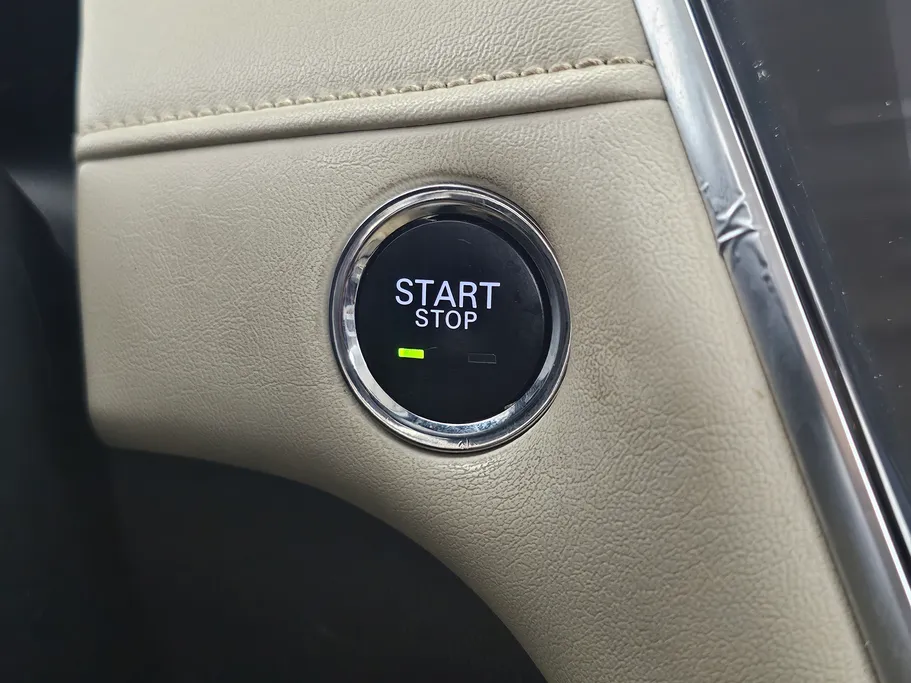 ام جي 5 LUX 2023 