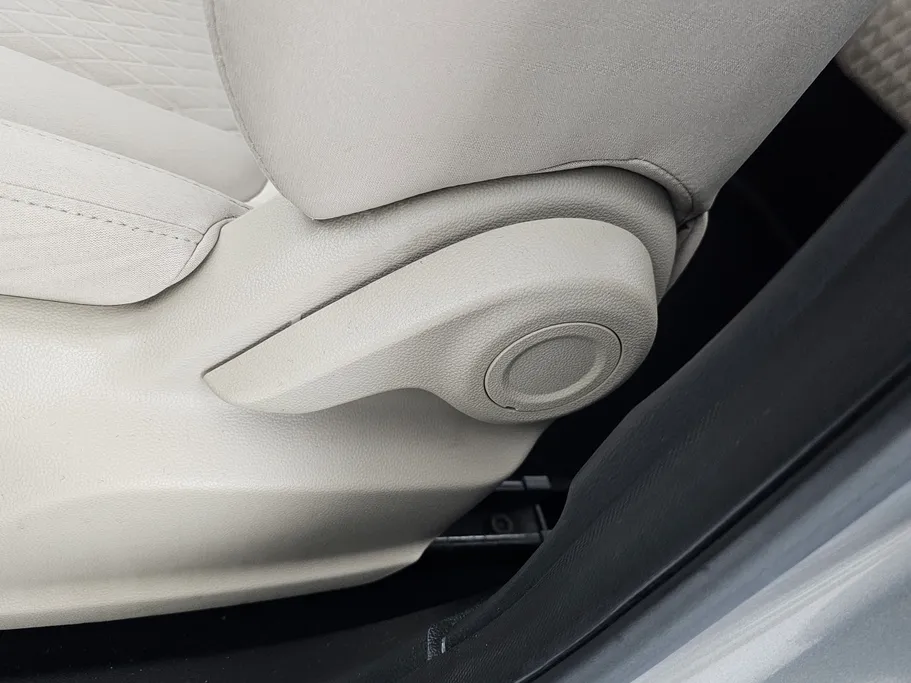 ام جي 5 COM 2022 