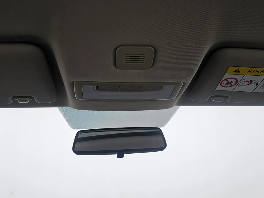 ام جي 5 COM 2022 