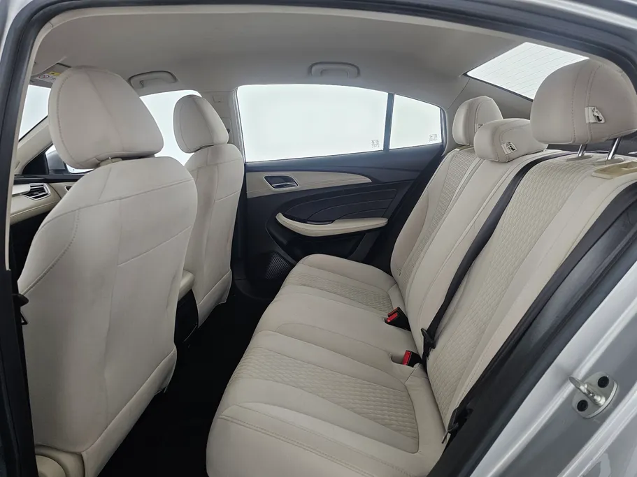 ام جي 5 COM 2022 