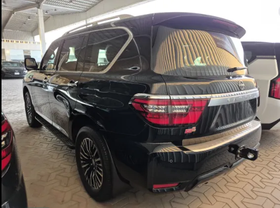 2023 Nissan Patrol Platinum 