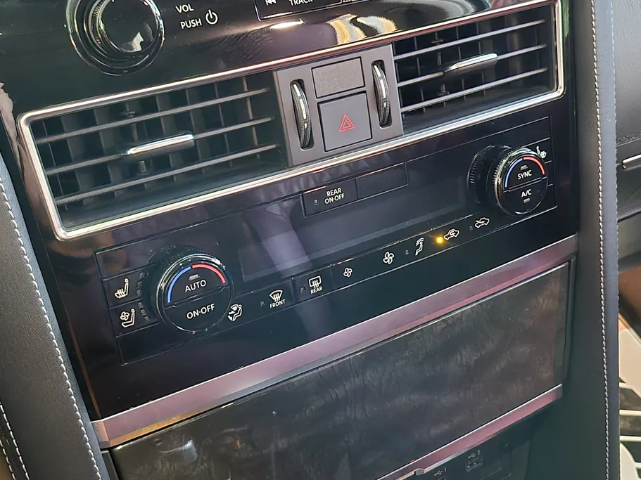 2023 Nissan Patrol Platinum 