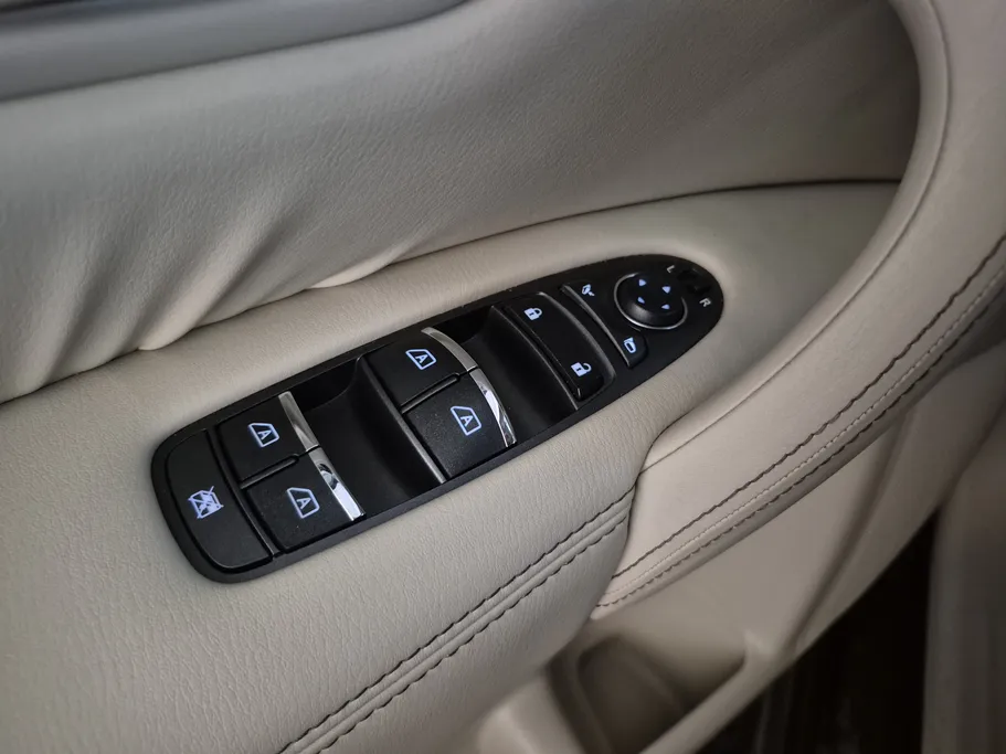 2024 Nissan Patrol SE 