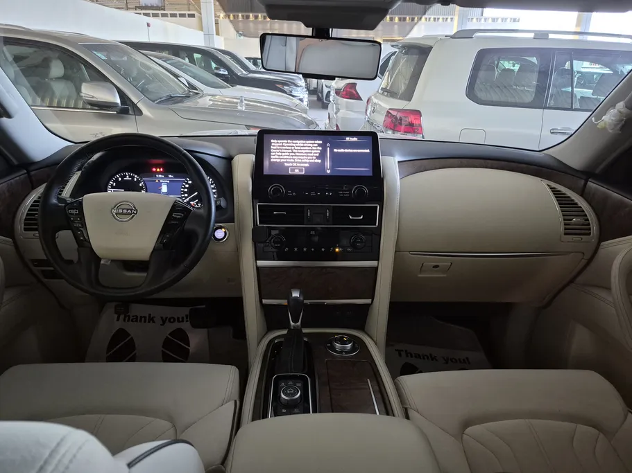 2024 Nissan Patrol SE 