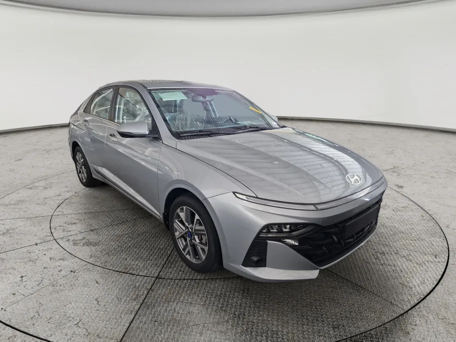 2024 Hyundai Accent PREMIUM 