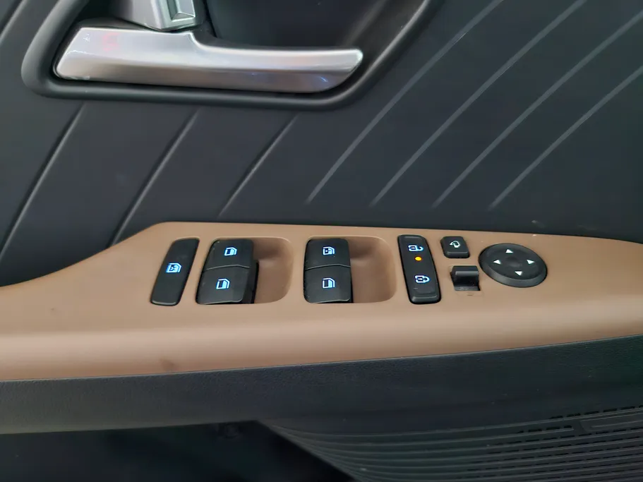 2024 Hyundai Accent PREMIUM 