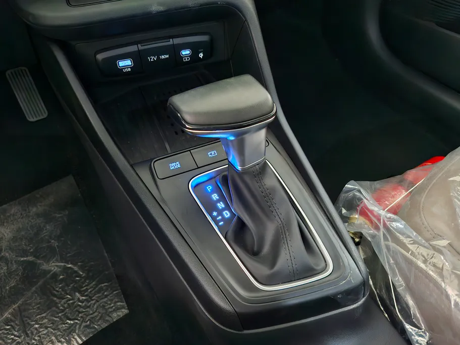 2024 Hyundai Accent PREMIUM 