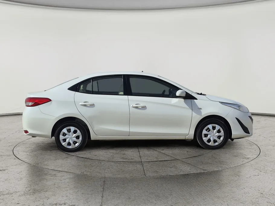 تويوتا يارس Y 2019 