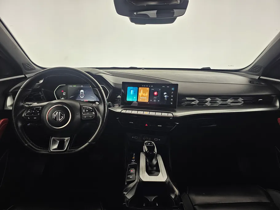 2023 MG GT LUX 