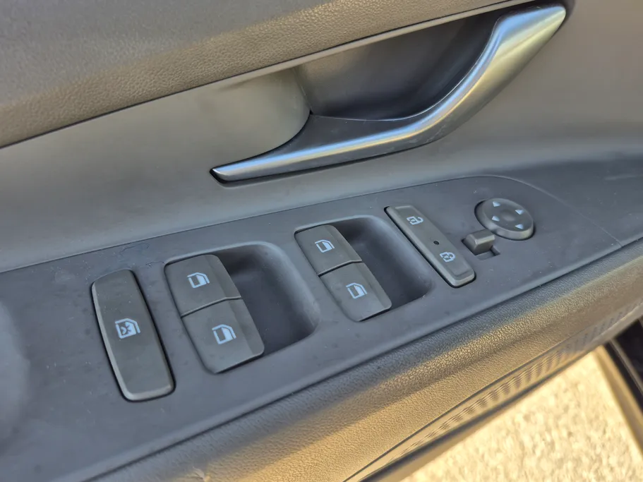 2023 Hyundai Elantra Fleet 