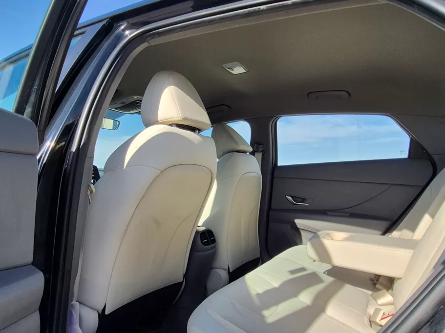 2023 Hyundai Elantra Fleet 