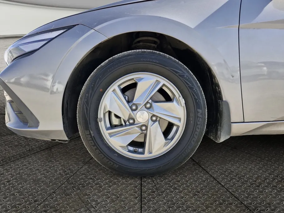 2024 Hyundai Elantra Fleet 