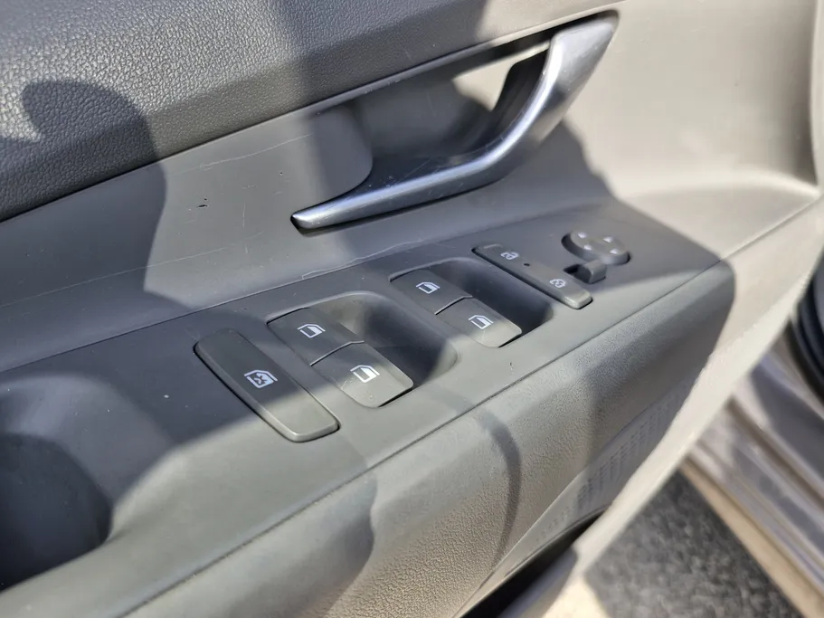 2024 Hyundai Elantra Fleet 