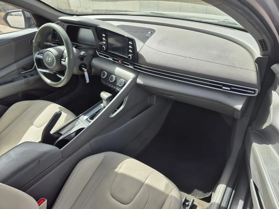 2024 Hyundai Elantra Fleet 