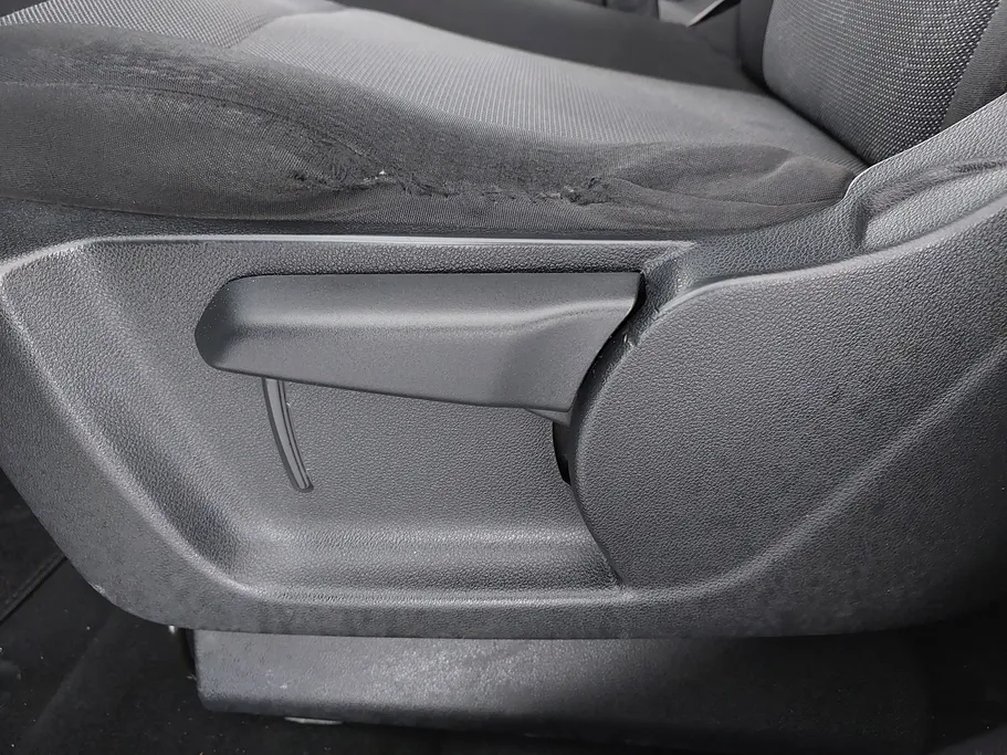 2022 Peugeot Partner Short van 