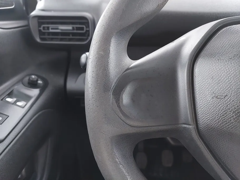 2022 Peugeot Partner Short van 