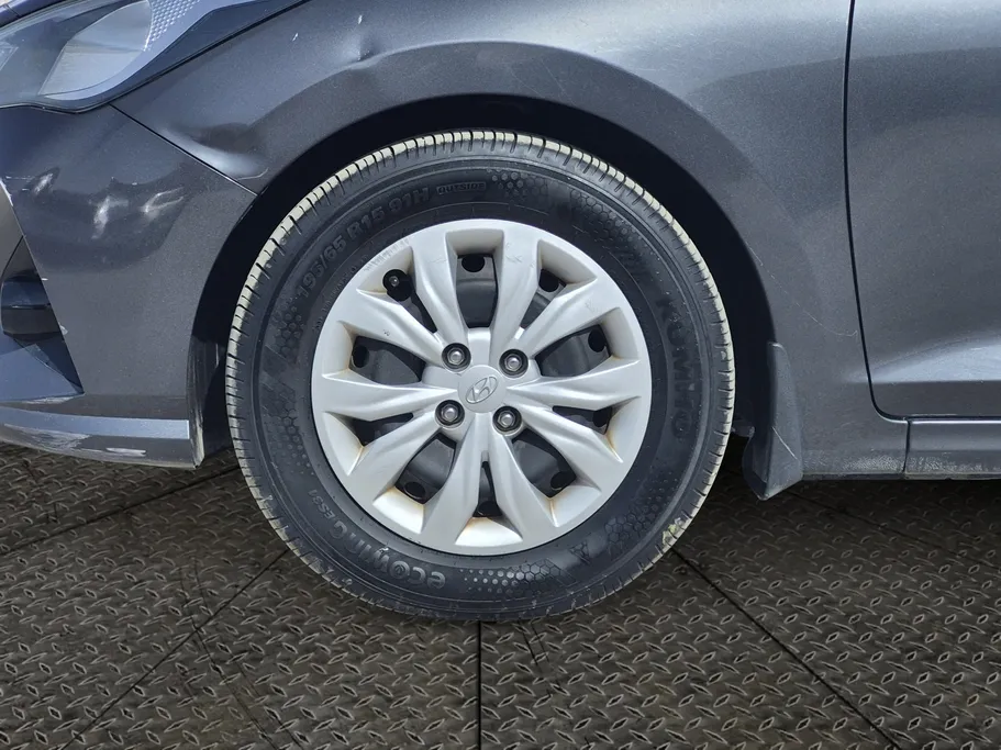 2022 Hyundai Accent Smart 