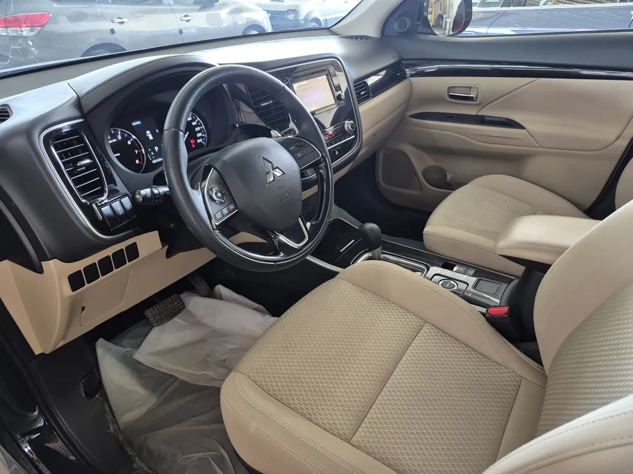 2020 Mitsubishi Outlander CLS 