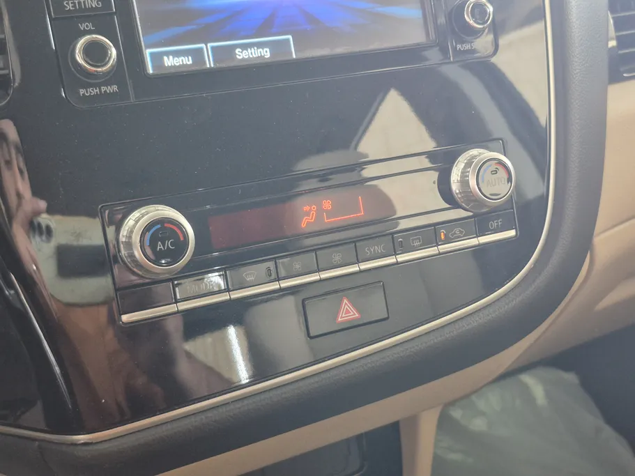 2020 Mitsubishi Outlander CLS 