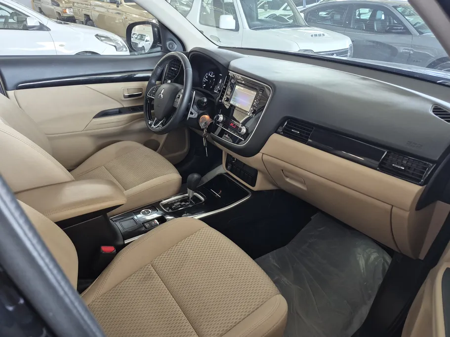 2020 Mitsubishi Outlander CLS 