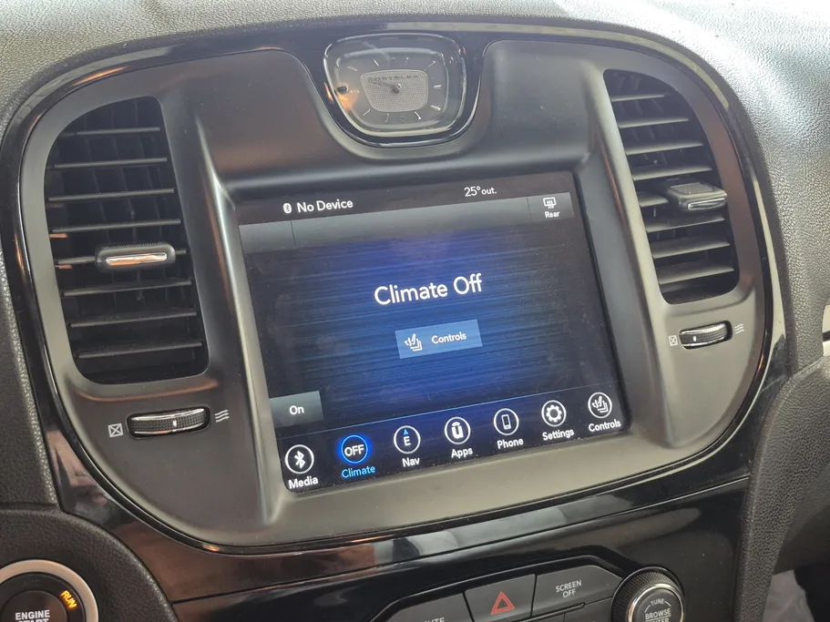 كرايسلر 300 S 2021 