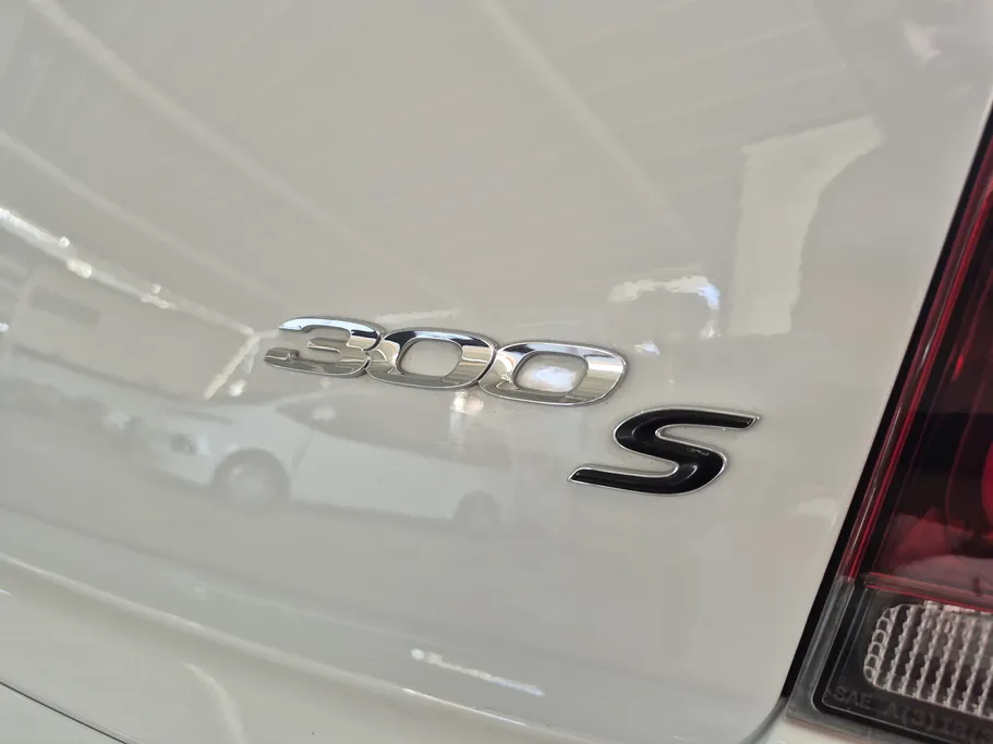 كرايسلر 300 S 2021 