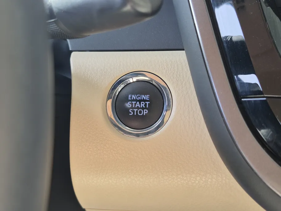 تويوتا كامري Limited 2023 