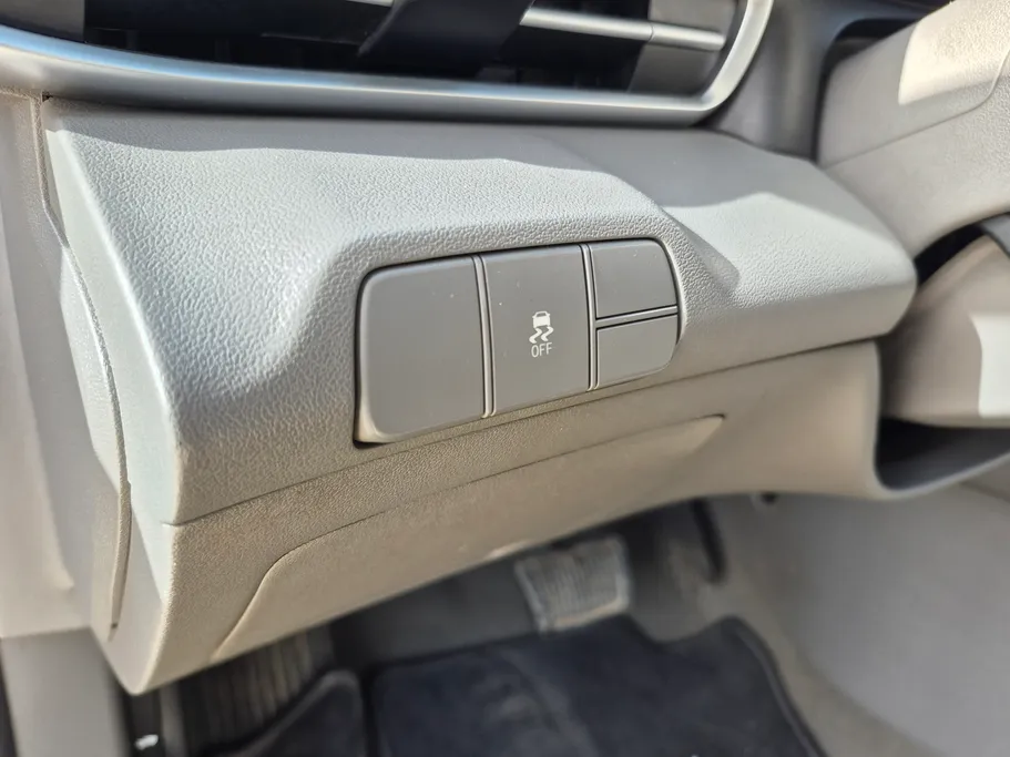 2024 Hyundai Elantra Fleet 