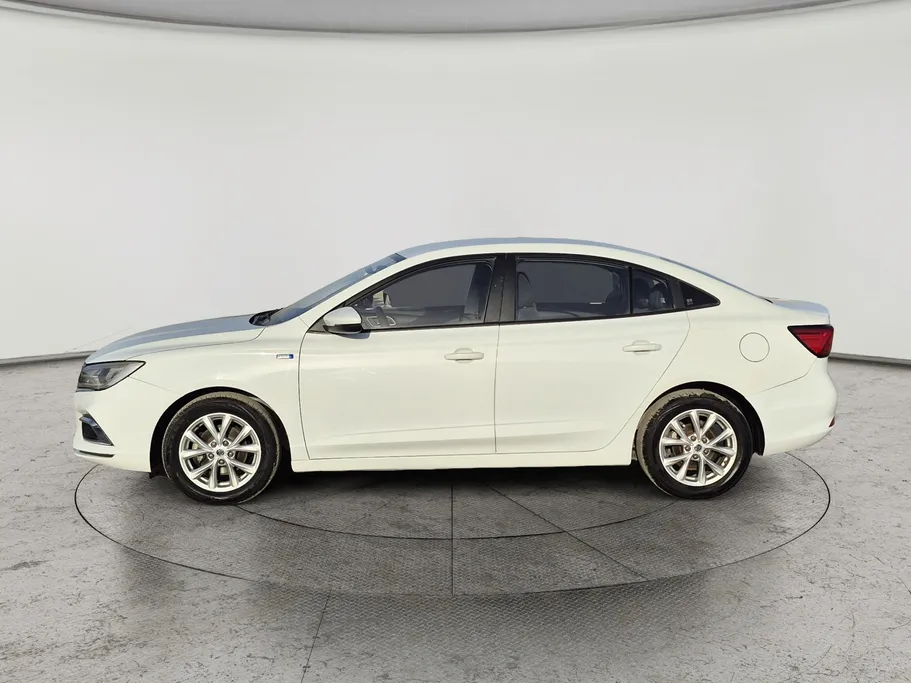 2022 ام جي 5 STD 