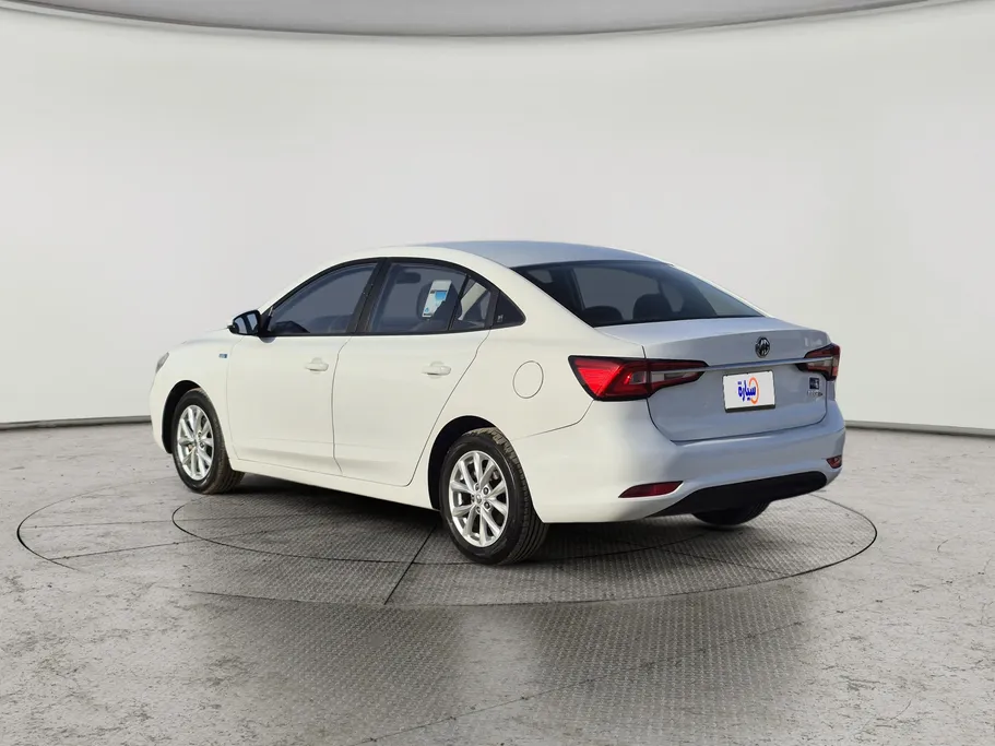 ام جي 5 STD 2022 